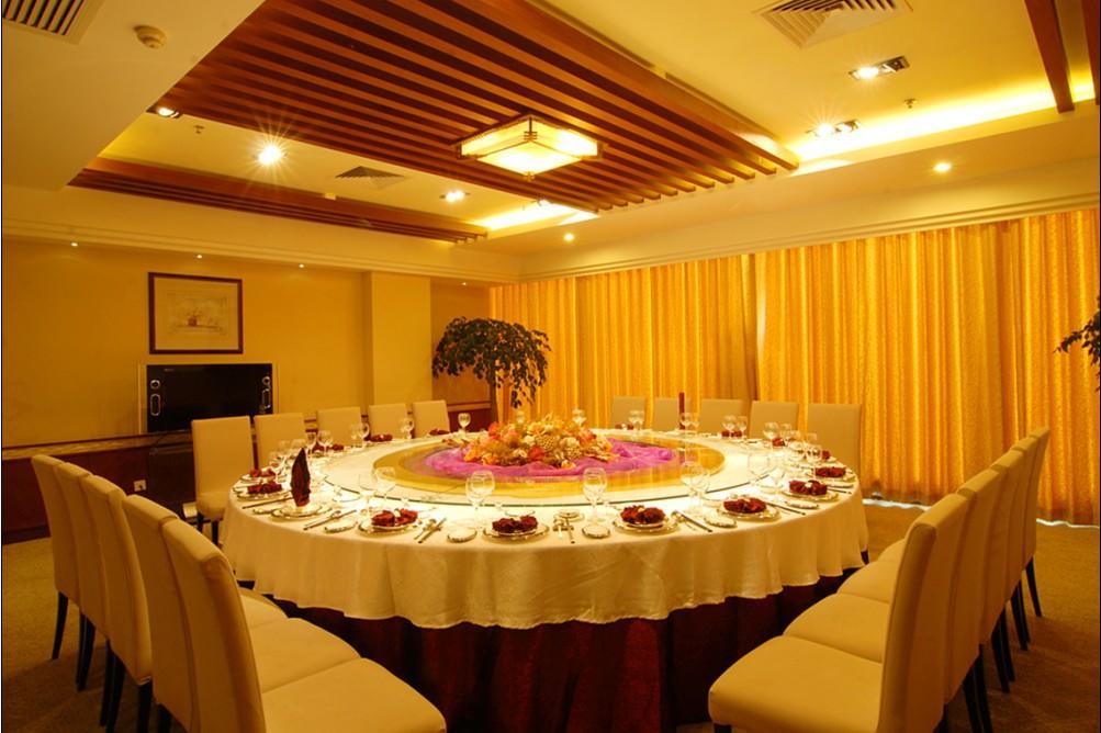Dynasty International Hotel Куньмін Екстер'єр фото